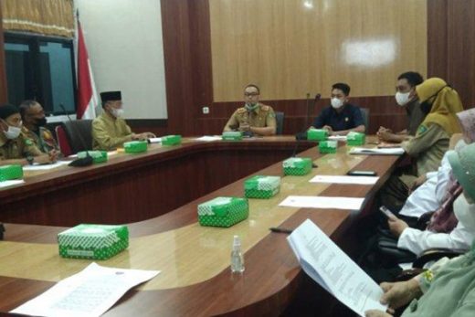 Pemda dan DPRD Maros Sepakat Batal Cabut Perda Pakaian Muslim