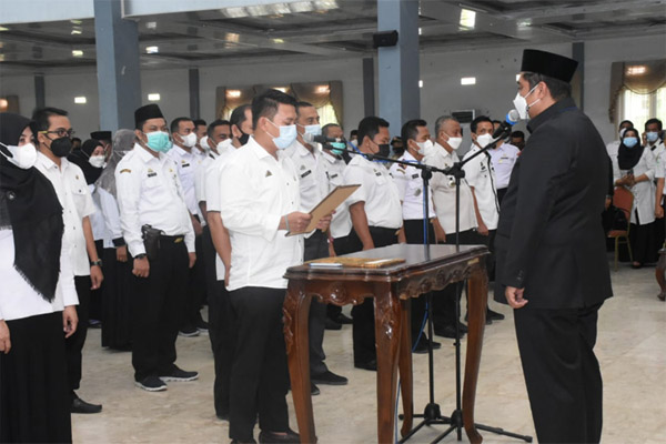 Mutasi pejabat Pemkab Maros-912021