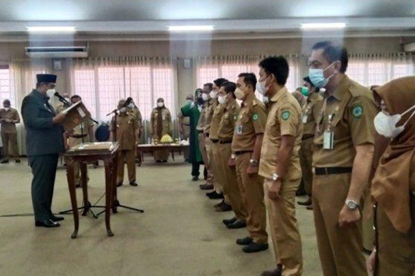 Pelantikan pejabat Pemkab Maros