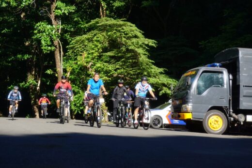 Hari Juang Kartika TNI AD ke 76: Ratusan Peserta Fun Cross Jelajahi Keindahan Tompobulu