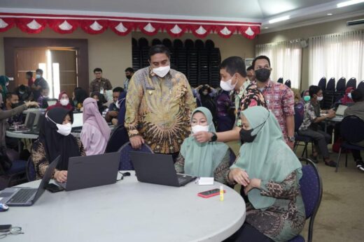 Percepat Tata Kelola Keuangan Desa, Bupati Maros Launching Aplikasi Siskeudes