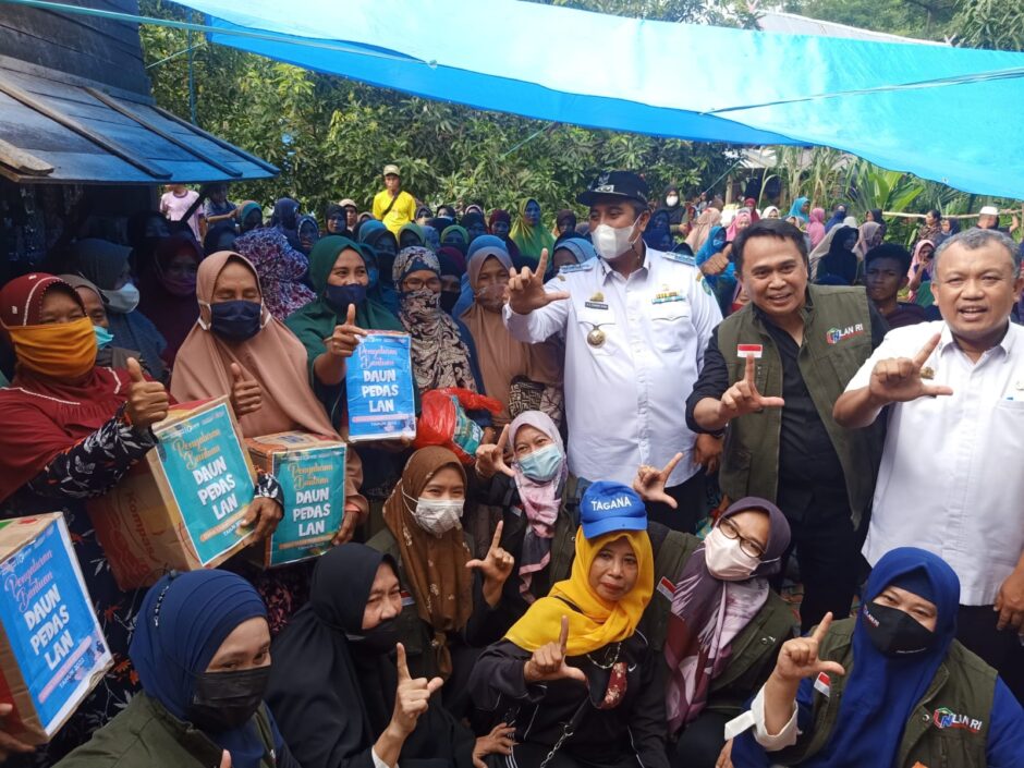 Pemkab Maros Bersama LAN Gelar Baksos di Desa Pucak