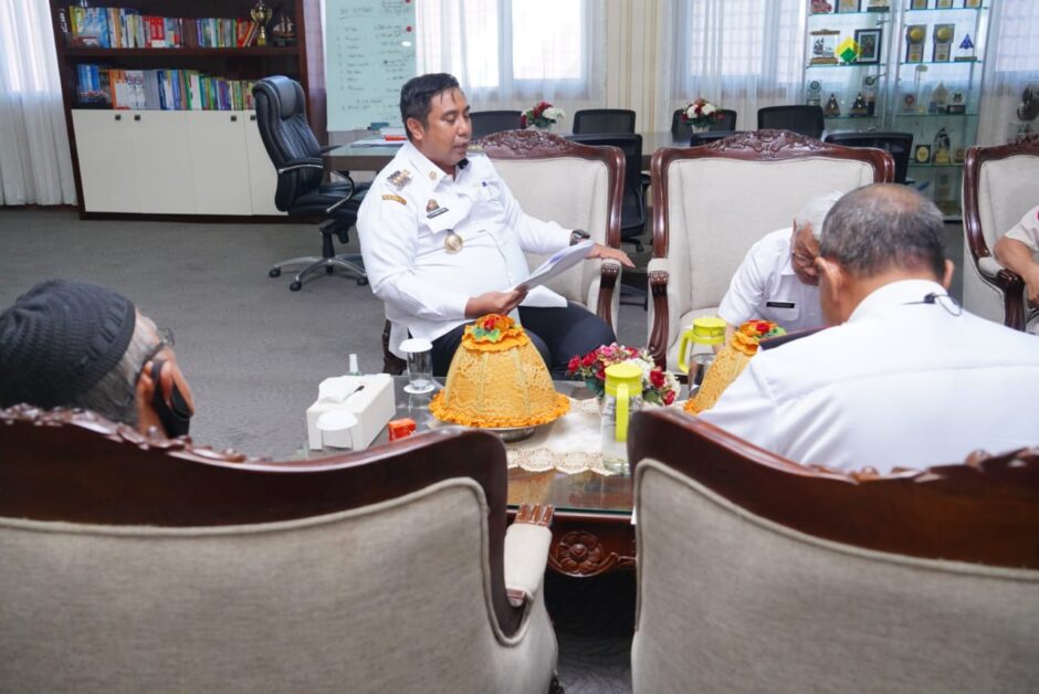 Pemkab Maros Menggelar Rapat Evaluasi PAD