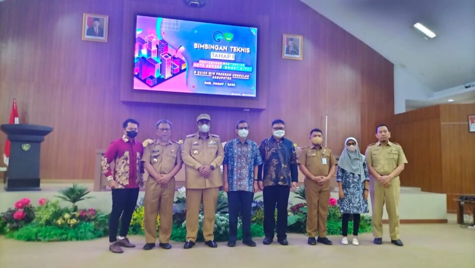 Bupati Maros Buka Bimtek Penyusunan Masterplan Smart City