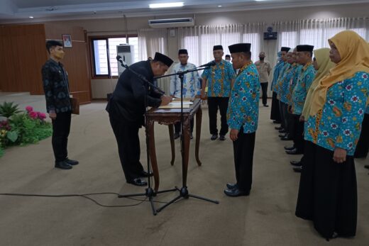 Bupati Maros Lantik 37 Kepala Sekolah