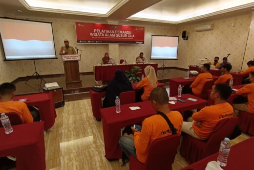 Tingkatkan Mutu SDM,Dispapora Maros Gelar Pelatihan Pemandu Wisata