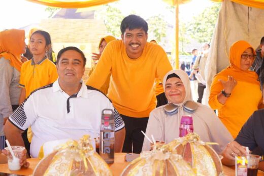 Tingkatkan Penjualan UMKM, Ketua Panitia HUT Golkar DPD Maros Ucapkan Terimaksih ke Peserta Jalan Sehat