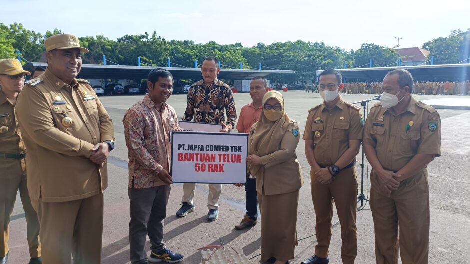 Bantu Tangani Stunting, Pemkab Maros Salurkan Bantuan Telur Gratis ke Warga