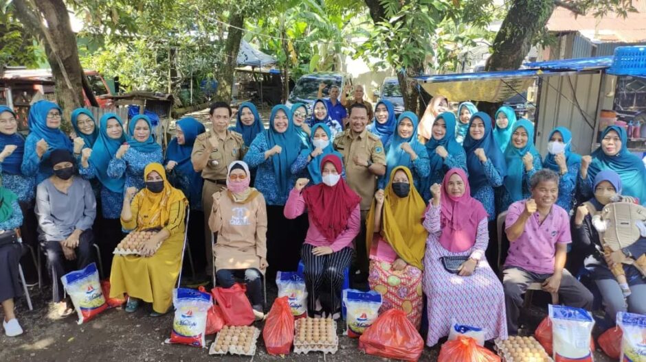 Tim Penggerak PKK Kab. maros Gelar Bakti Sosial