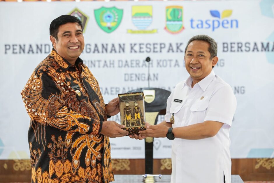 Digitalisasi Kepegawaian, Pemkab Maros MoU dengan Pemkot Bandung