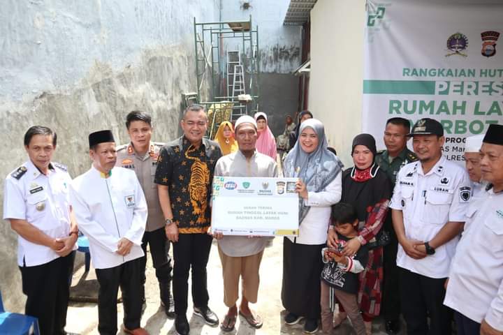 Lurah Bontoa Mandai Sampaikan Terima Kasih Atas Perbaikan Rumah Warga