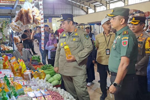 Kendalikan Laju Inflasi, Pemkab Maros Bersama Forkopimda Lakukan Operasi Pasar