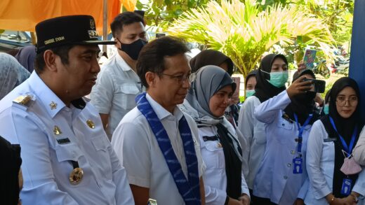 Berkunjung Ke Sulsel, Menkes Tinjau Fasilitas Kesehatan di Puskesmas Maros Baru