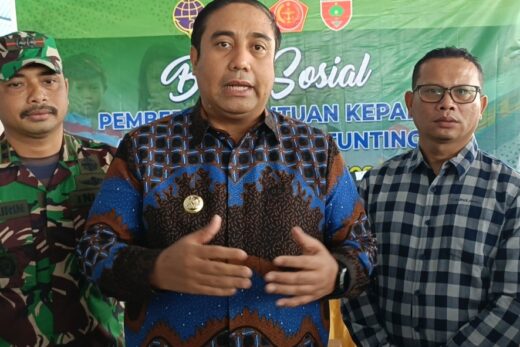 Tekan Angka Stunting Pemkab Maros Bersama Forkopimda Gelar Baksos Penyaluran Sembako