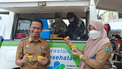 Antisipasi Makanan Mengandung Bahan Berbahaya, Dinkes Maros Cek Sampel Takjil di Pasar