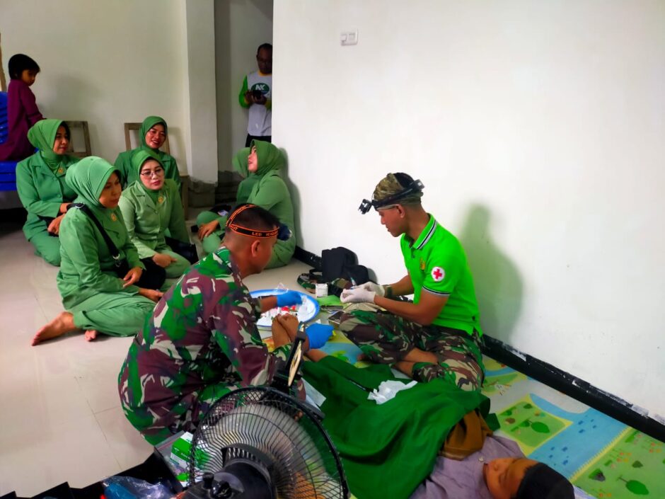 Bakti TNI Untuk Masyarakat Gelar Baksos Sunatan Massal Gratis