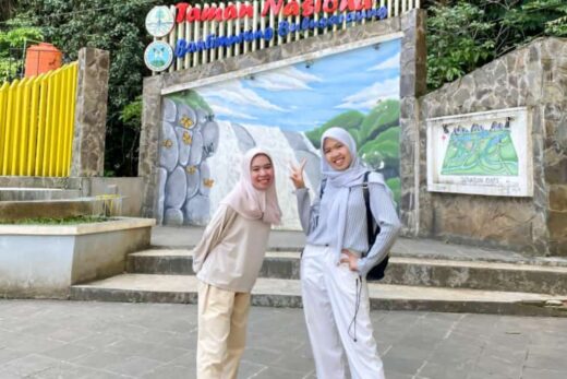 Libur Nasional, Wisata Air Terjun Bantimurung Dipadati Wisatawan