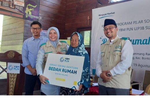 YBM PLN UIP3B Sulawesi Serahkan Bantuan untuk Warga Rammang-rammang