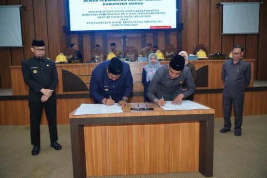 Bersama DPRD, Pemkab Maros Menandatangani Nota Kesepakatan Bersama Rancangan Perubahan KUA dan PPAS 2023