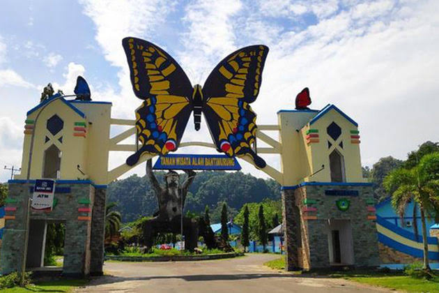 Libur Perayaan Maulid Nabi Muhammad SAW, Kawasan Air Terjun Bantimurung Dipadati Wisatawan