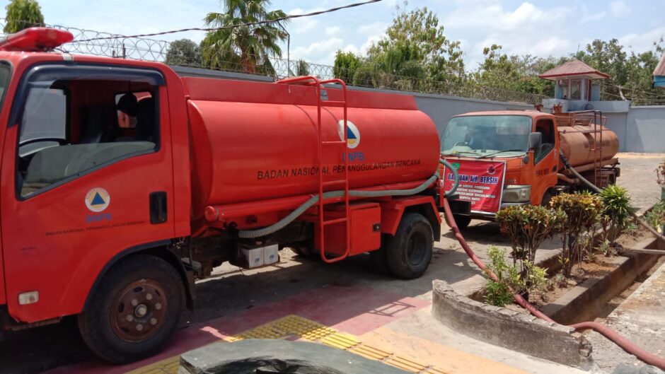 BPBD Maros Salurkan Bantuan 20 Ribu Liter Air Bersih ke Lapas
