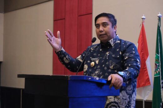 Chaidir Syam Lantik dan Kukuhkan APSI Maros