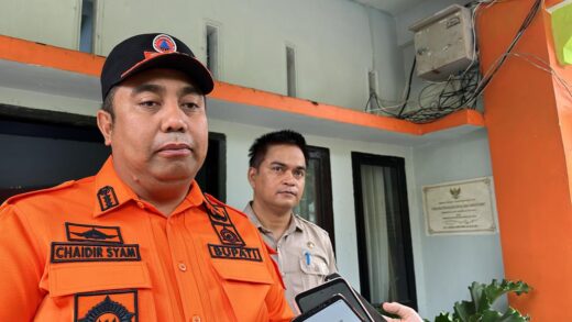 Cuaca Ekstrim Chaidir Syam Himbau Masyarakat Lebih Waspada dan Berhati-hati