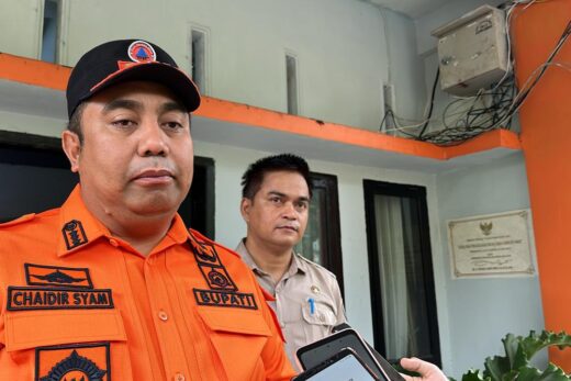 Cuaca Ekstrim Chaidir Syam Himbau Masyarakat Lebih Waspada dan Berhati-hati