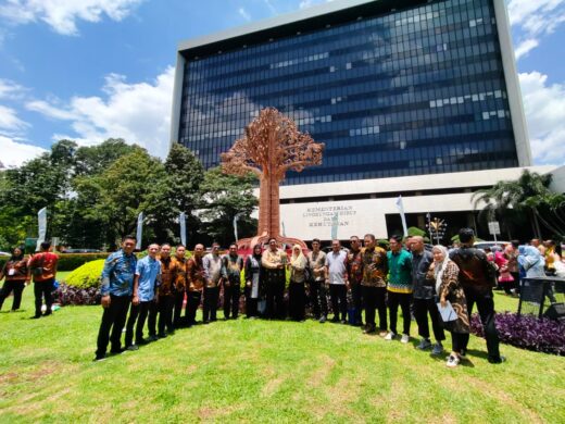 Kado Manis Tiga Tahun Kepemimpinan, Pemkab Maros Kembali Raih Adipura