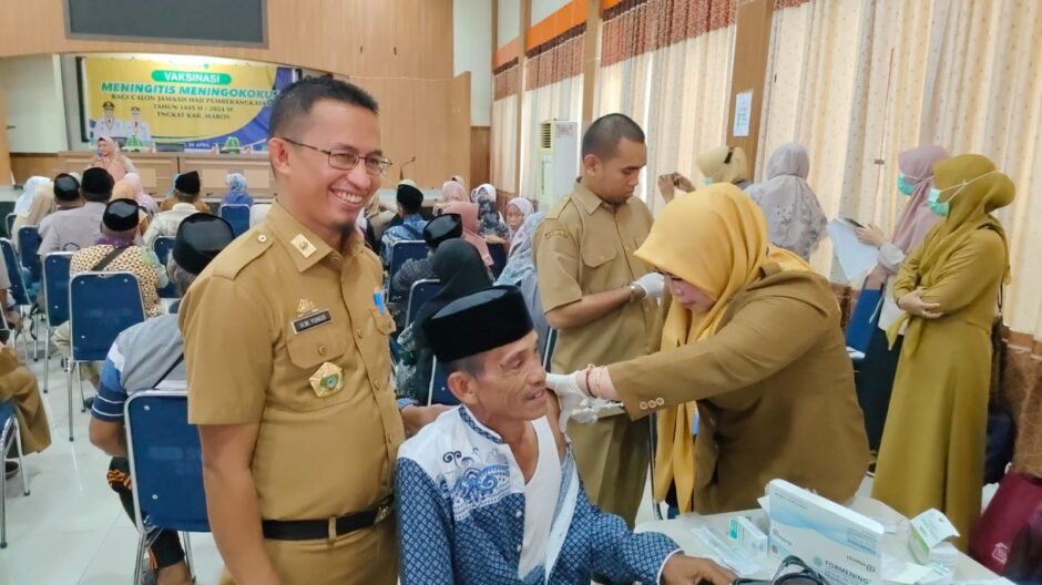 Dinas Kesehatan Maros Berikan Pelayanan Vaksinasi Meningitis ke Calon Jemaah Haji