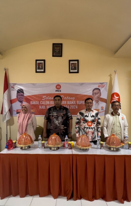 Pasangan Hati Kita Keren Kembalikan Formulir Pendaftaran ke PKS
