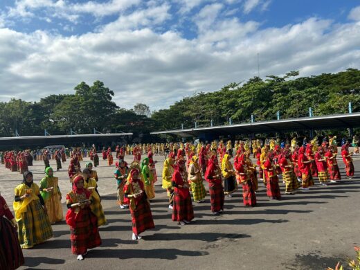 Pecahkan Rekor Muri Ribuan Siswa di Maros Kompak Menari Tari Adat