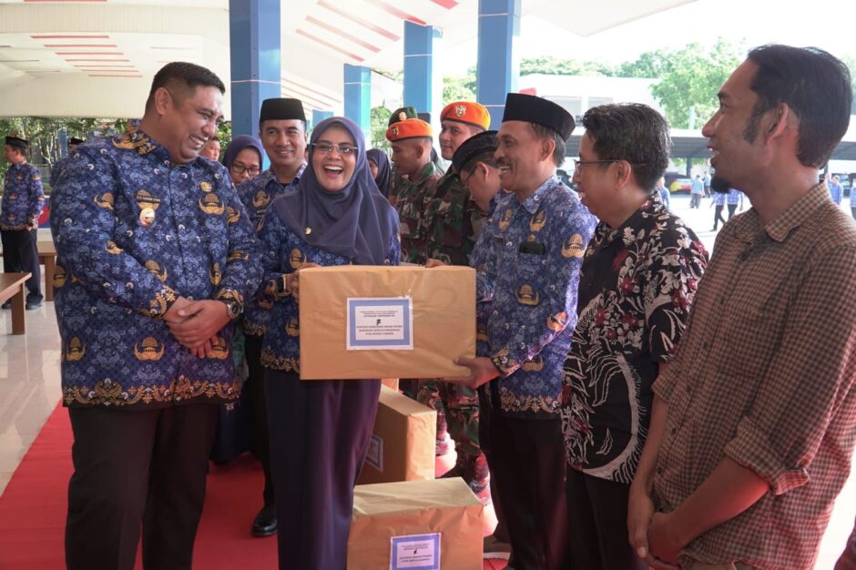 Penghargaan Koperasi Berprestasi di Harkopnas ke-77, Maros Dorong Pertumbuhan Ekonomi