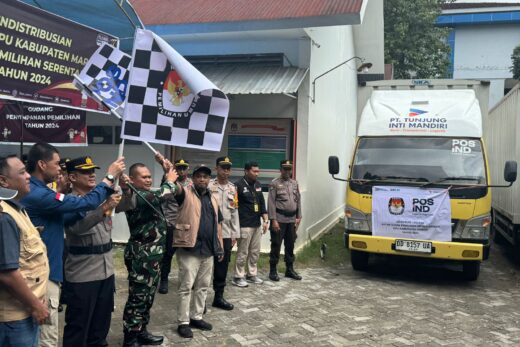 Bersama Forkopimda KPU Maros Mulai Distribusikan Logistik Pemilu