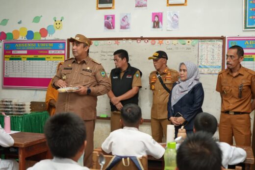 Dukung Pendidikan Sehat, Pemkab Maros Anggarkan Rp2,5 Miliar untuk Makan Siang Gratis