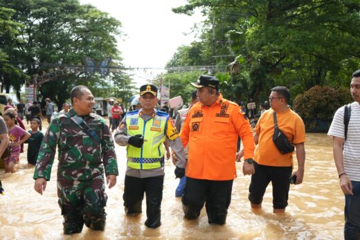 Banjir Parah Rendam Maros, Pemkab Liburkan ASN dan Sekolah