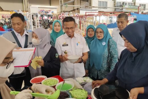 Waspada Makanan Berbahaya, Dinkes Maros Terus Lakukan Sidak