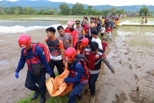 SAR gabungan Temukan Jasad Wisatawan Yang Terseret Air Bah di Maros