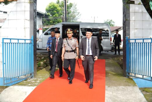 Bersama Forkopimda Pemkab Maros Peringati Harikitnas