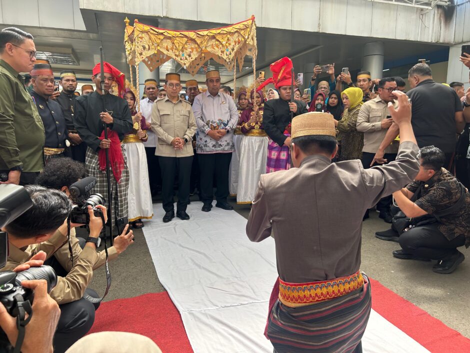 Peduli Terhadap Warisan Budaya Fadli Zon Apresiasi Pemkab Maros