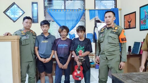 Satpol PP Amankan 3 Anak Jalanan di Perempatan BRI Maros