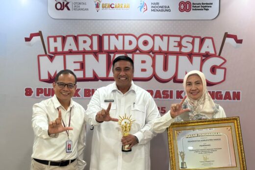 Pemkab Maros Raih Penghargaan Literasi Keuangan Terbaik dari OJK RI