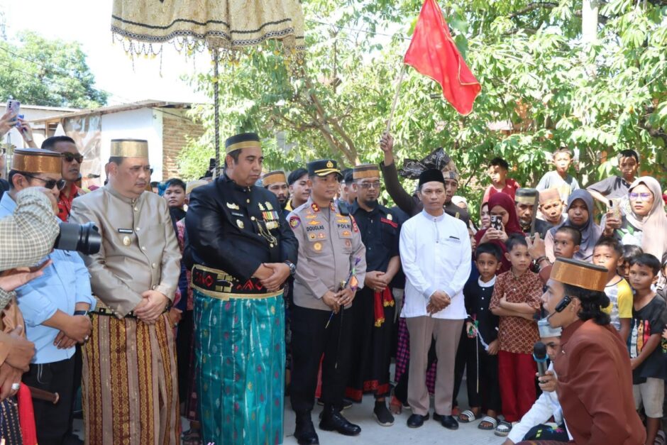 Bupati dan Kapolres Maros Hadiri Peringatan Maulid Nabi di Istana Balla Lompoa
