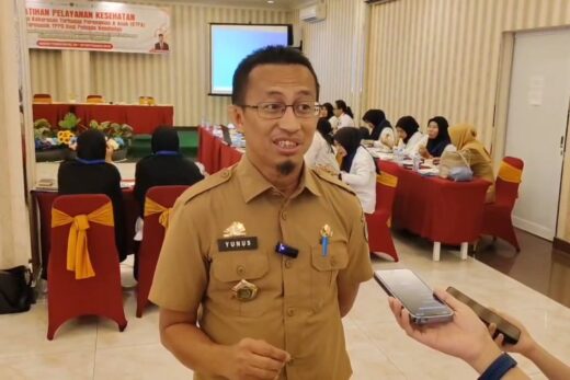 Viral Ambulans Terobos Sungai Demi Layani Warga Pelosok Maros