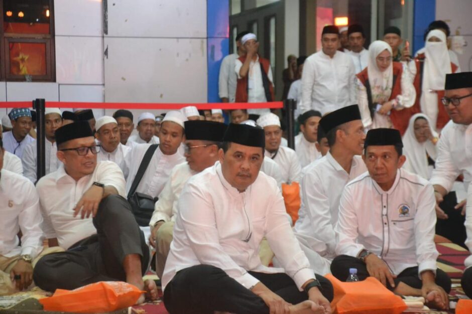 5.000 Jemaah Ramaikan Maros Berzikir
