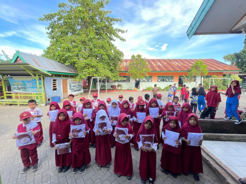 Pemkab Maros Kucurkan Rp3,9 Miliar untuk Seragam Sekolah Gratis