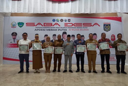 8 Bupati Terima Penghargaan Tokoh Peduli Desa dari APDESI, Maros Masuk Daftar