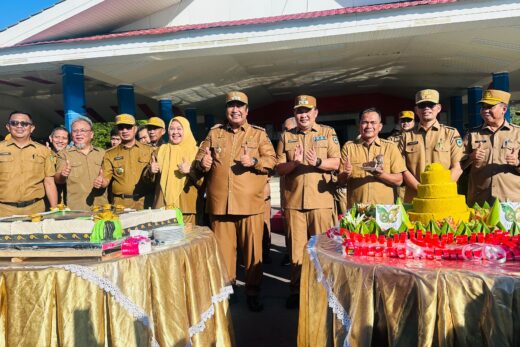 OPD Berprestasi Terima Penghargaan pada Rangkaian HUT ke-67 Maros