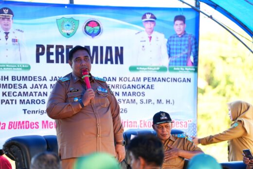 Bupati Maros Resmikan PAM Mini di Desa Tenrigangkae