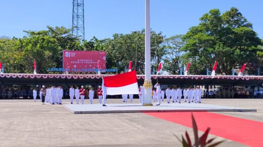 Upacara Hut Kemerdekaan Di Maros Dirangkai Pemberian Remisi, 2 Warga Binaan Bebas